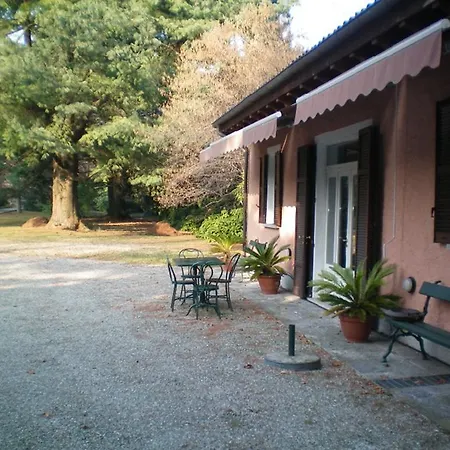 Villino Nel Parco Verbania